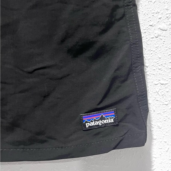Patagonia Black Performance 100% nylon Shorts large - Picture 4 of 6